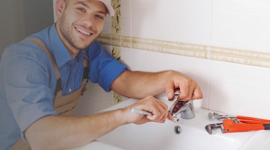 Handle or spout repair in Cassopolis, MI